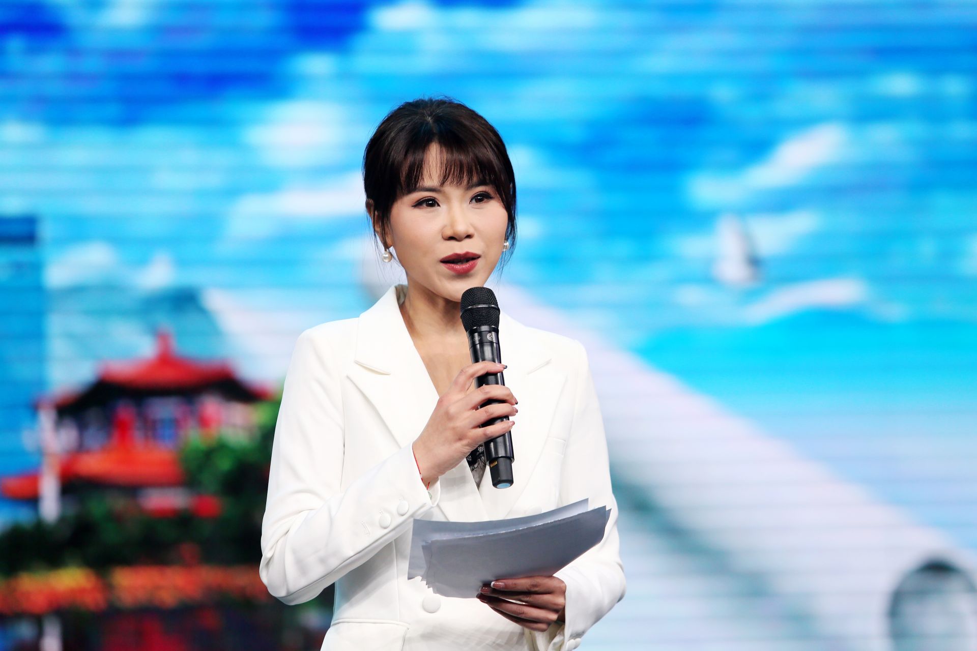 主持人李晓彤2020"青岛啤酒·青岛最动听—原创音乐扶持计划",自6月28