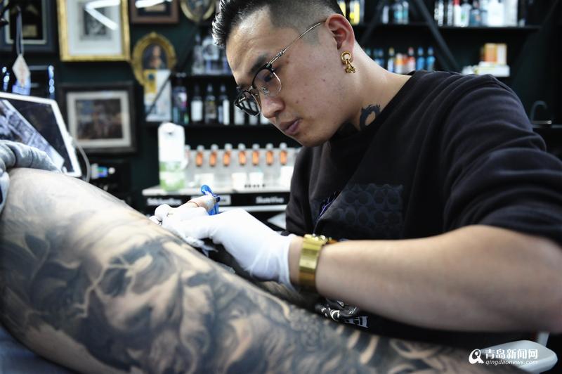 中国一线纹身师图片