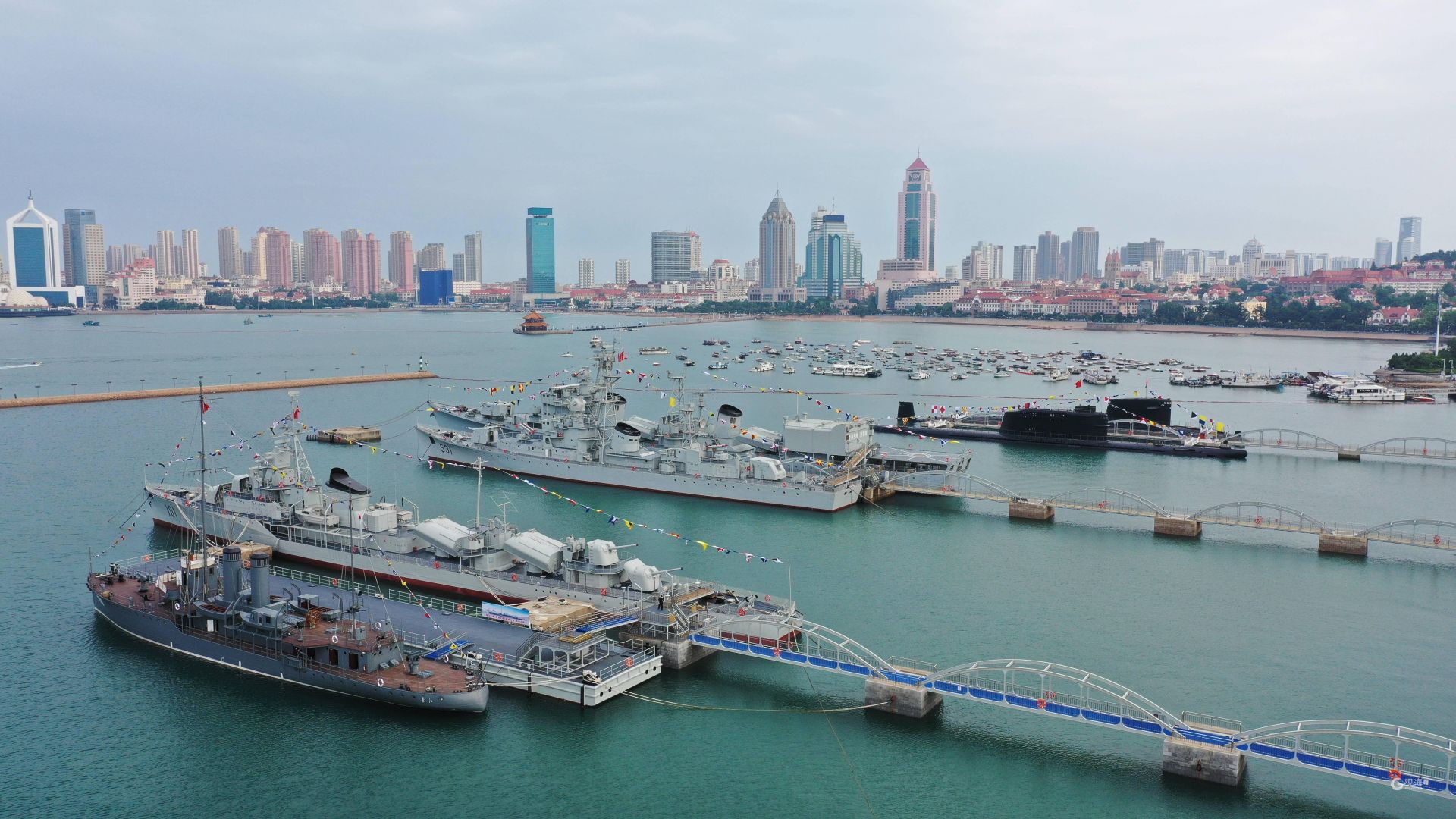 中國人民解放軍海軍博物館開館儀式活動在青島舉行