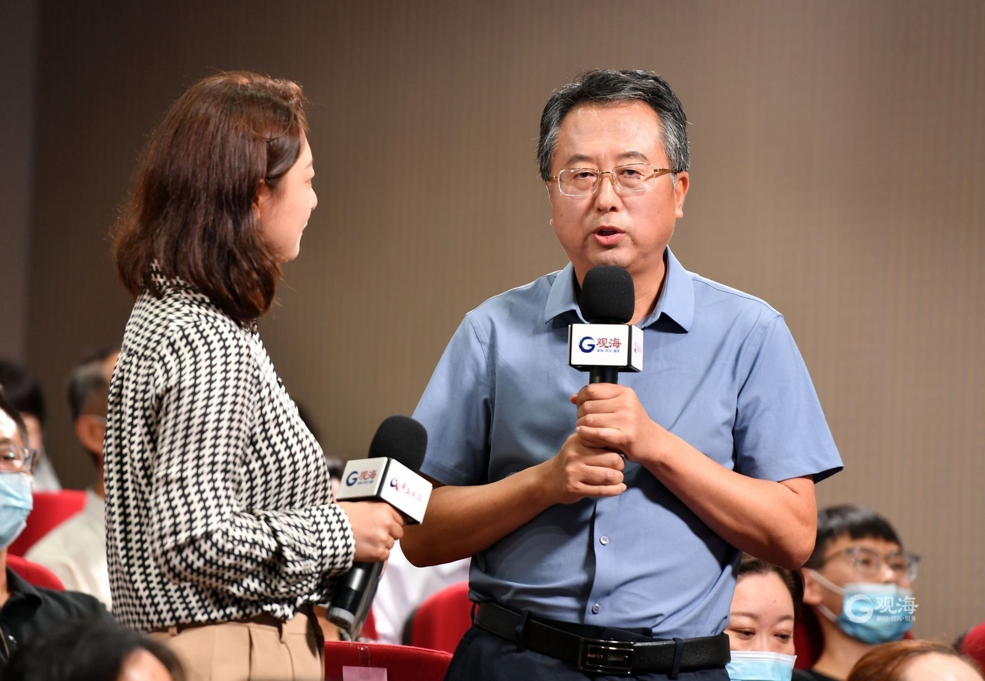 首页>话题>正文>青岛万林集团董事长李言涛认为,我市居家社区养老产业