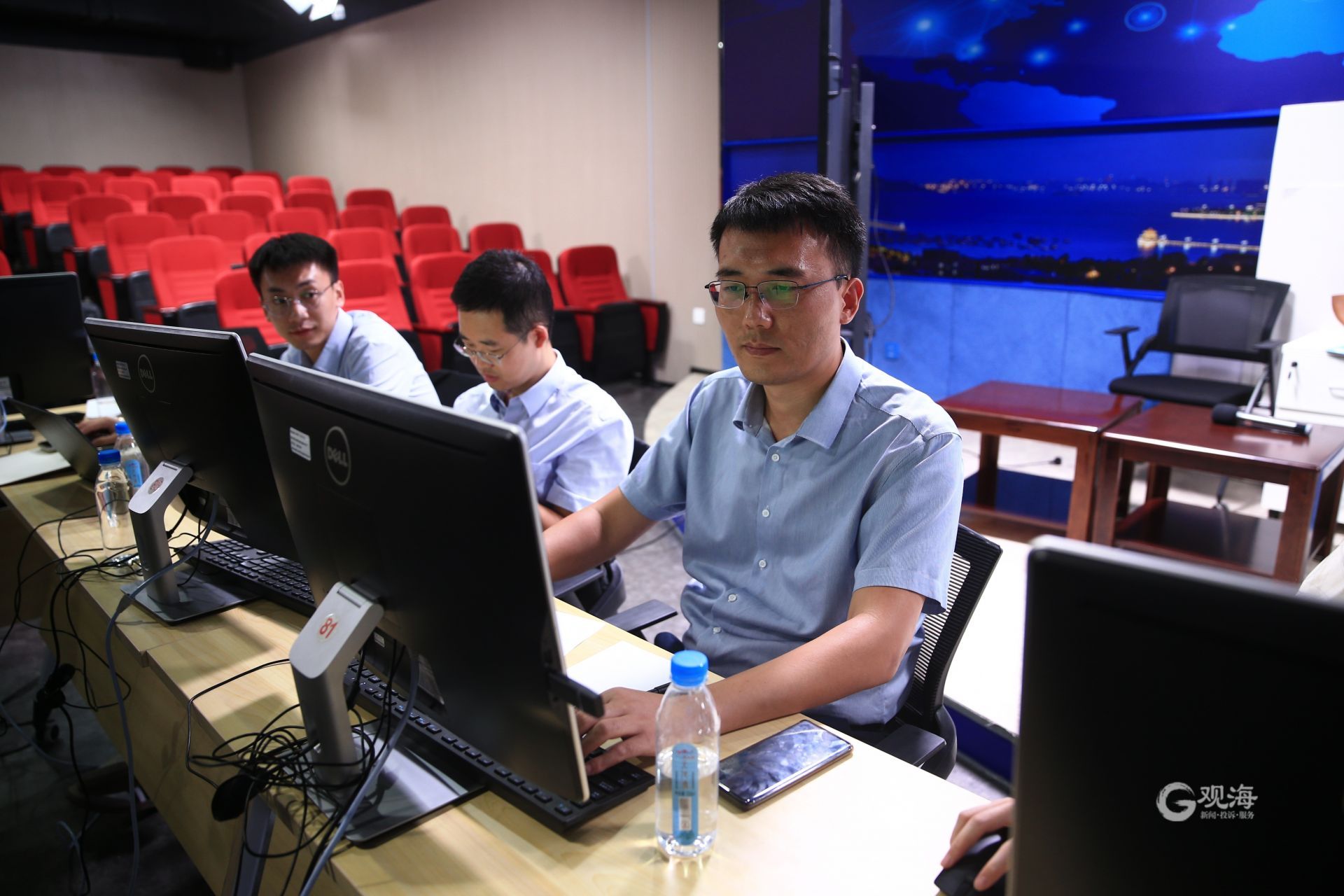 青岛银保监局二级巡视员李继明做客民生在线7月末全市小微贷款余额近