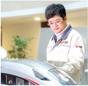 青岛功勋模范人物采访录⑧梁建英让中国的高铁名片更加闪亮