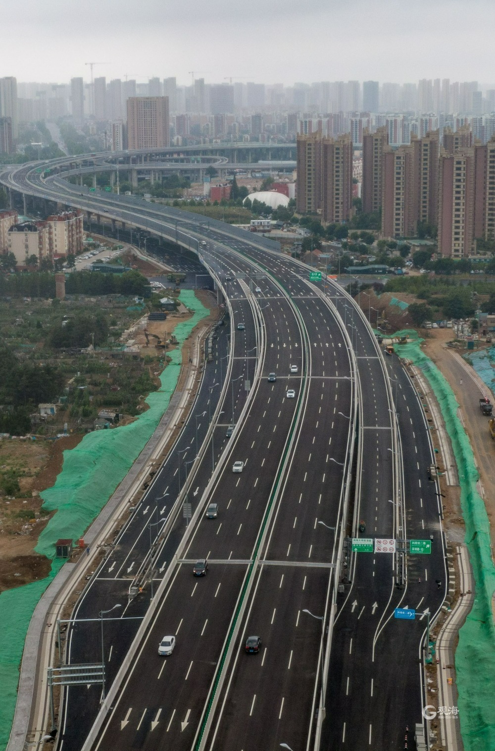 青岛跨海大桥快速路图片