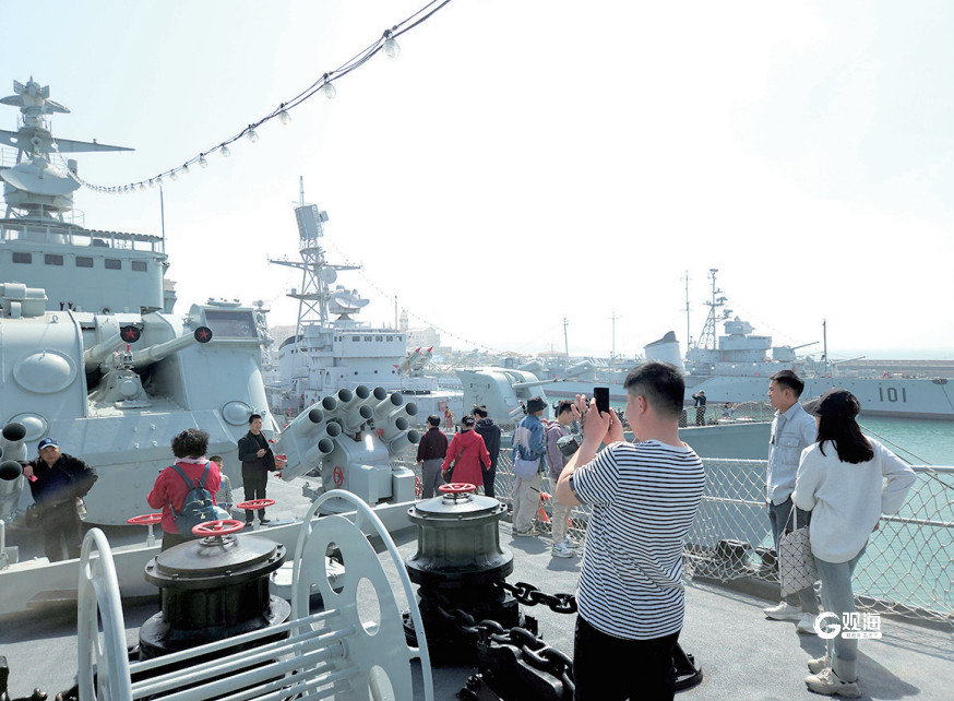 海军博物馆舰证历史艇进深蓝