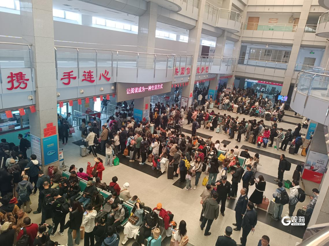 “五一”假期,青岛汽车站客流密,人气旺!-青报网-青岛日报官网