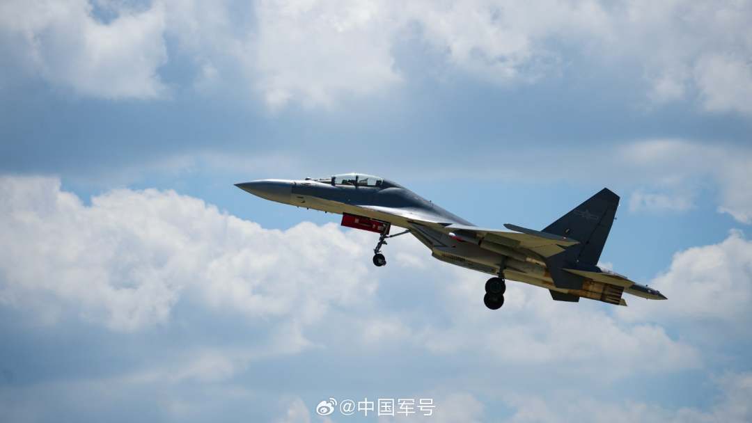 振翅长空!空军战机训练高清大片