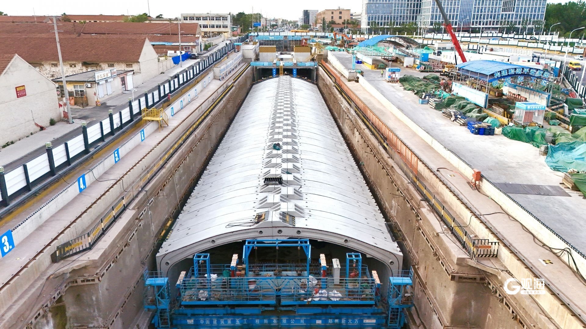地铁三期线路进场率达到98%!"轨道上的青岛"驶入建设"快车道"