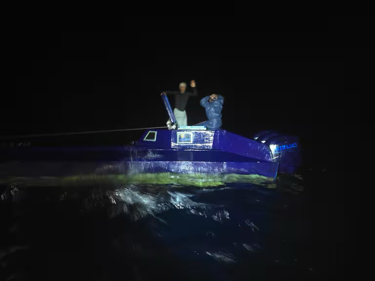 哥倫比亞海軍緝獲近5噸可卡因，逮捕6人
