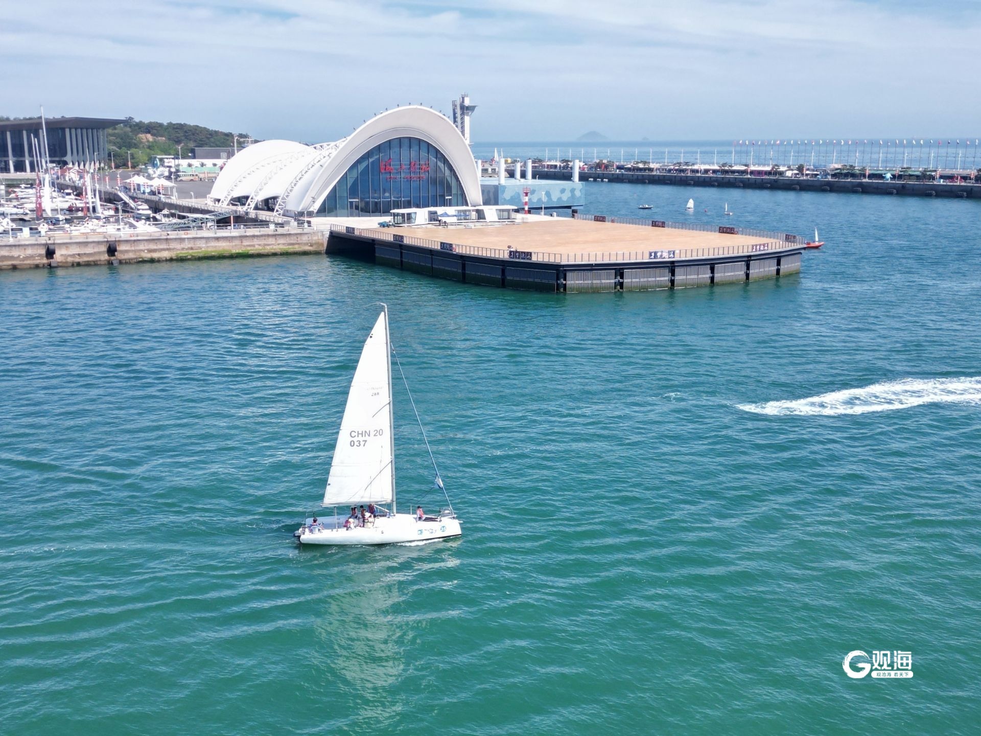 新闻中心>正文在青岛,最大的惊喜,便是与帆船相遇.