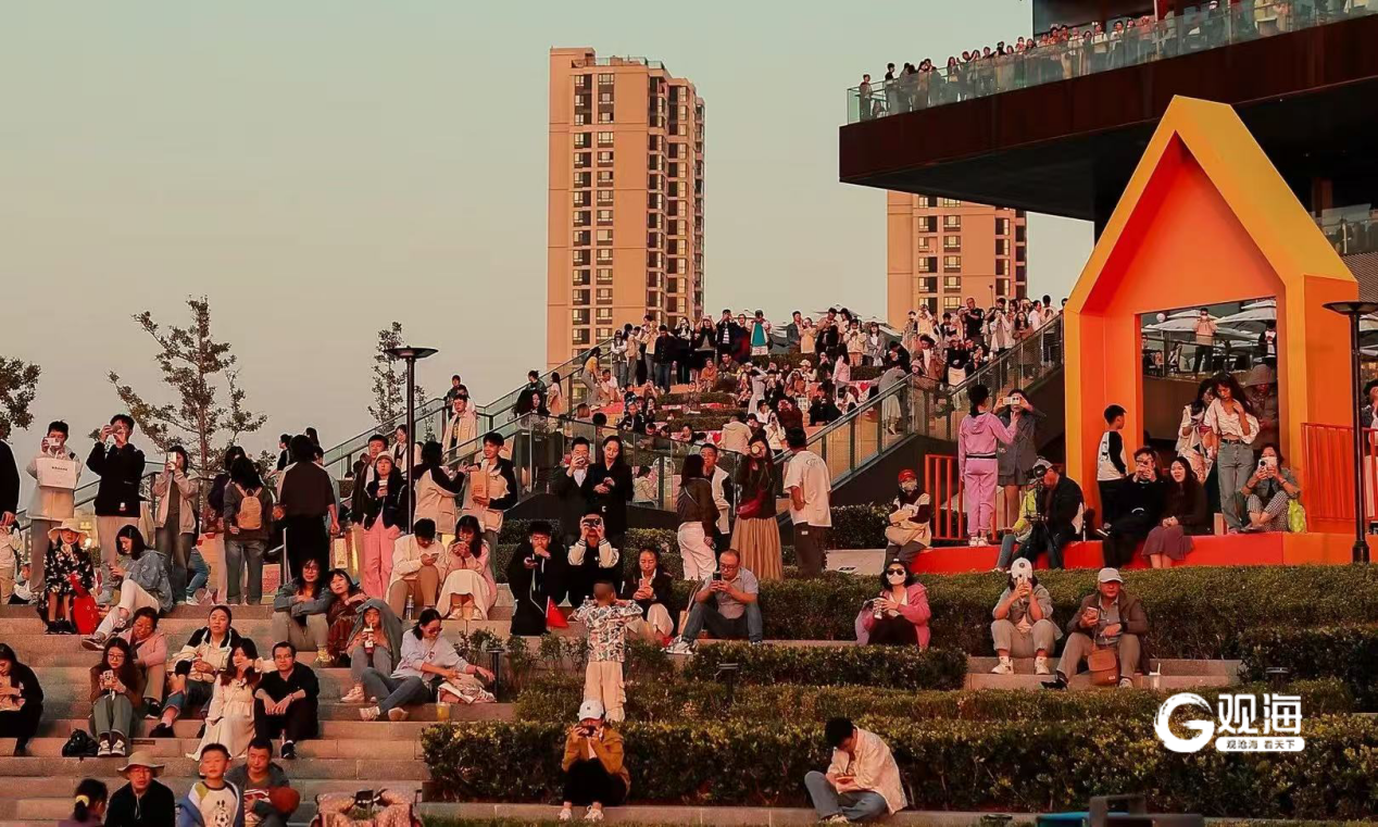 观海晨报| 国庆假期青岛热门商圈人气高；三大证券交易所今日全网测试-青报网-青岛日报官网