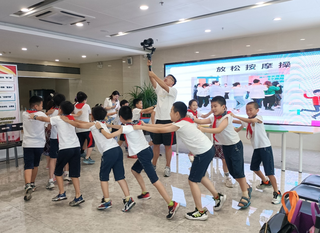 大学路小学.png