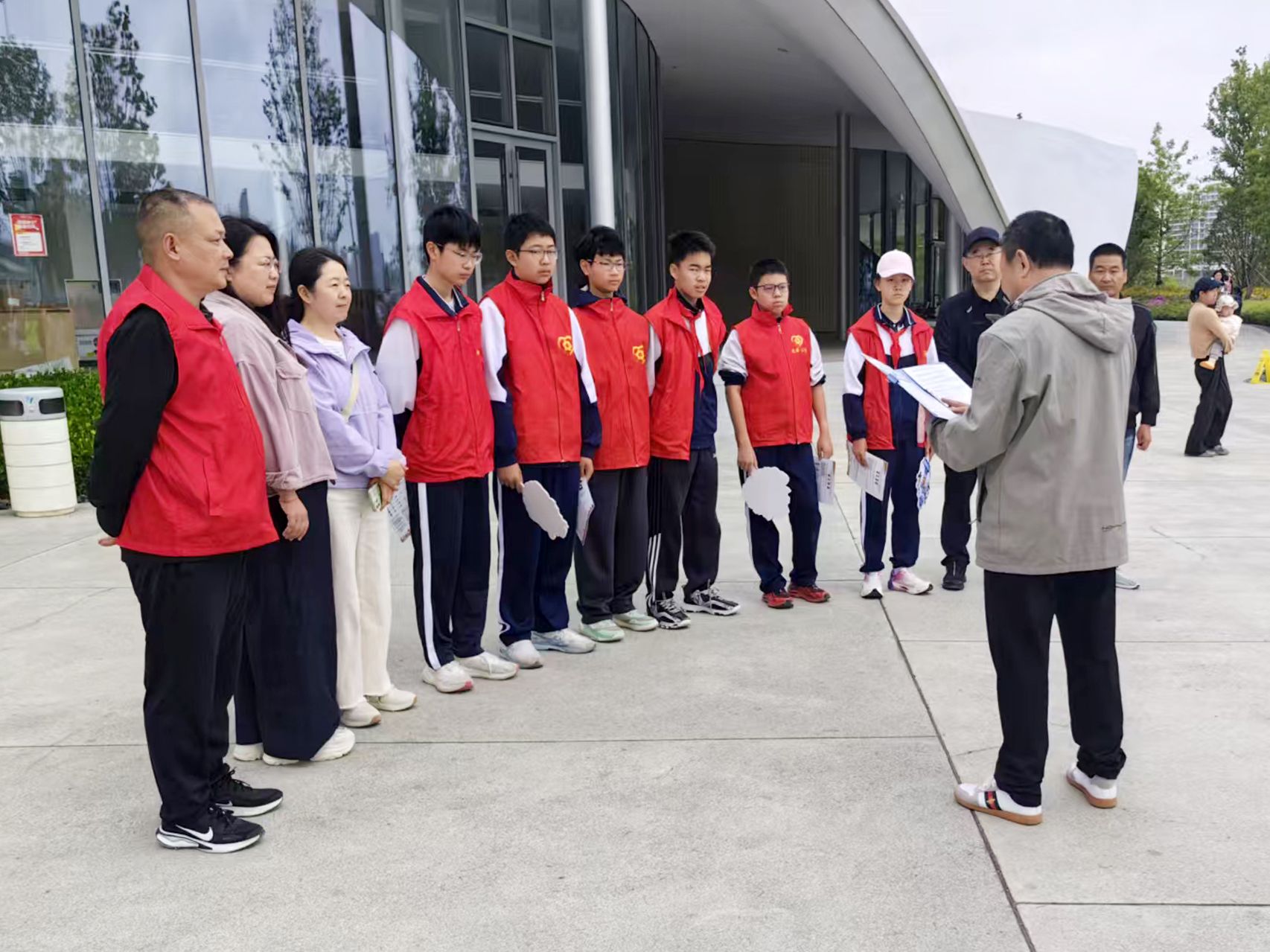 正在上传...