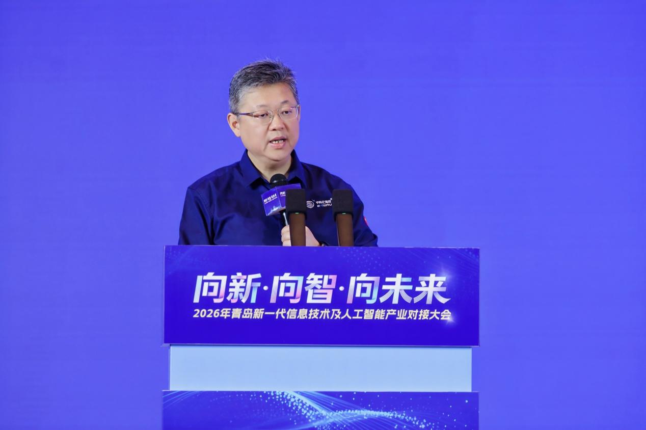 魏育成