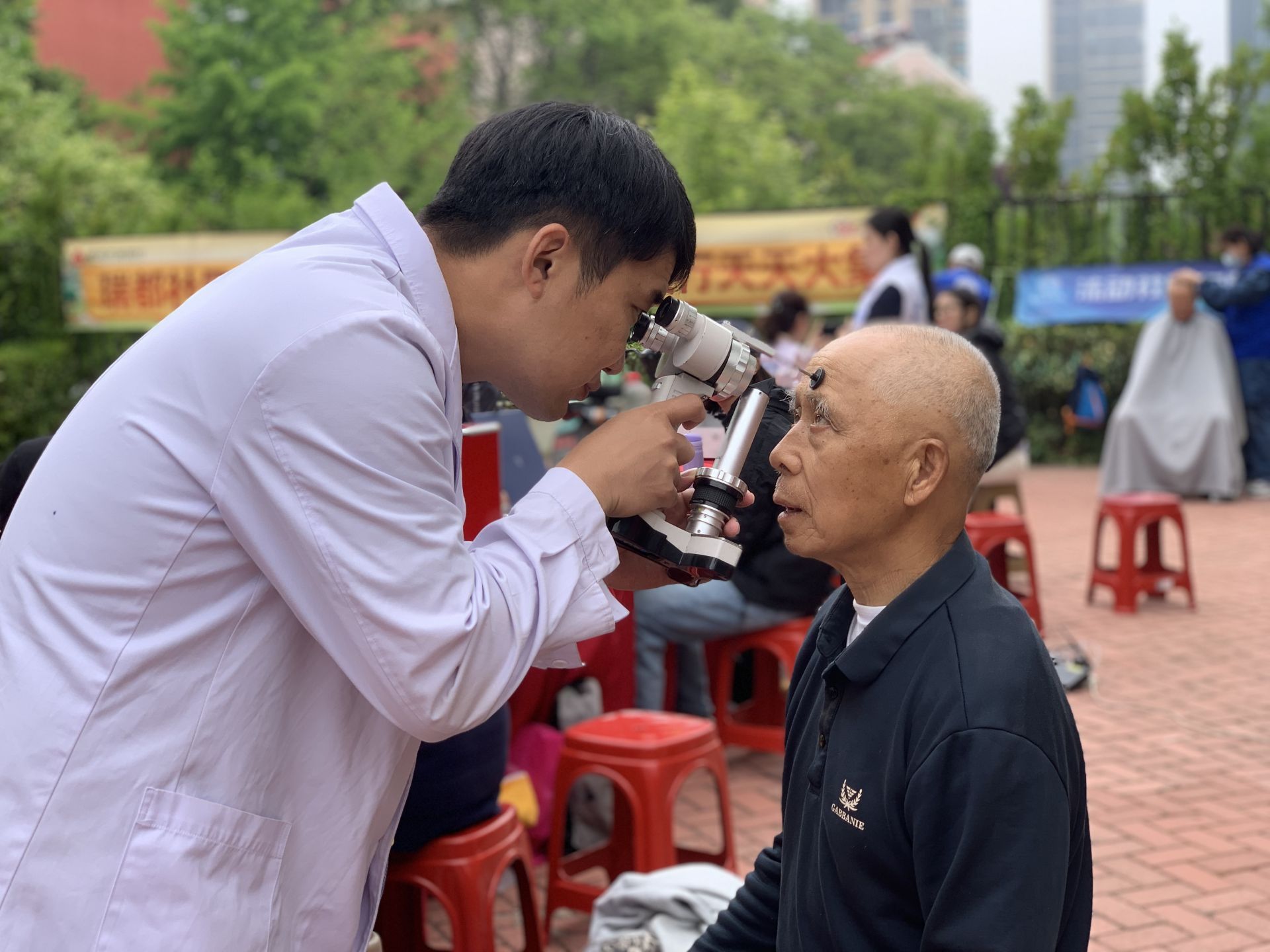 正在上传...