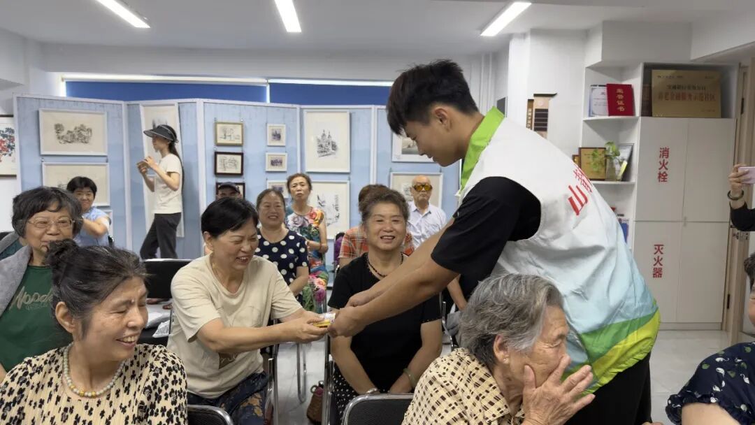 正在上传...