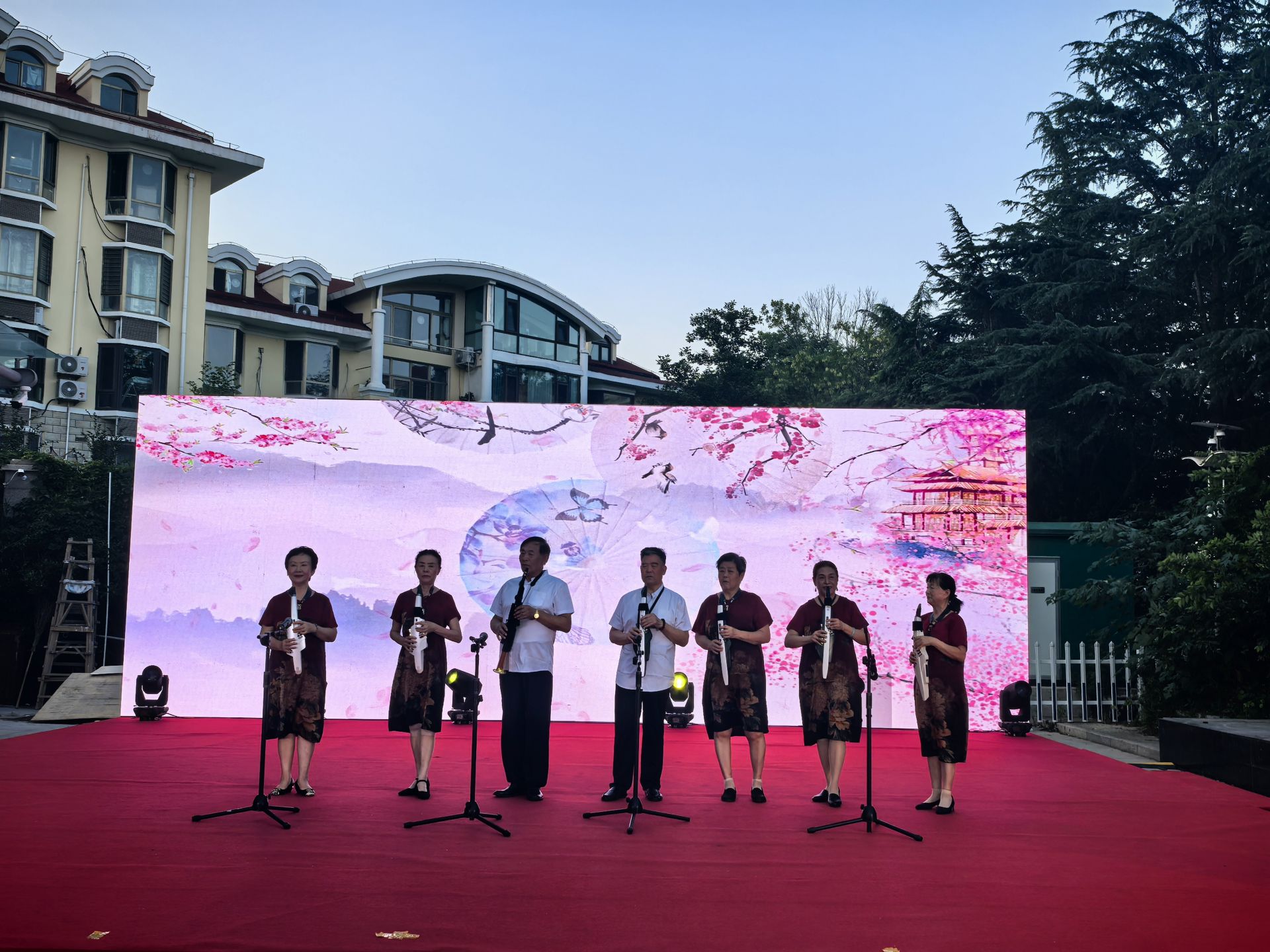 正在上传...