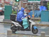 这条标题被刮跑了…… 呼呼呼青岛大风吹袭