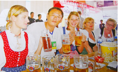 【探访崂山啤酒花园】PAULANER（宝莱纳）酒吧 商务静吧别有味道