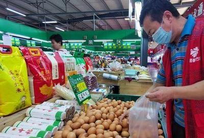 逛市场〡青岛鸡蛋价格一周涨幅近1元 下半年或将震荡调整