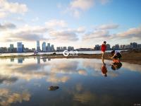 何必去茶卡盐湖 青岛就有一处“天空之境”