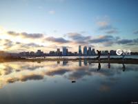 何必去茶卡盐湖 青岛就有一处“天空之境”