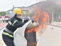 剑指战场 看海军兵哥哥们“火蓝刀锋”大比武