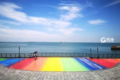 谁把彩虹铺在了木栈道上 可美可甜宜打卡