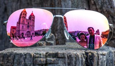 镜框秒变取景框！看看墨镜里的青岛地标