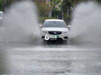 闻“汛”而动，风雨里他们在坚守