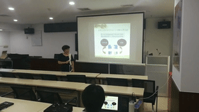学会情绪管理，崂山区直机关工会请专业老师做心理授课