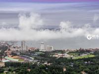 如梦幻天空之城 云中朦胧的青岛更令人心醉