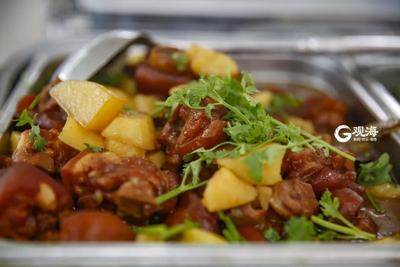 水兵的硬菜来了！准备好“云”品尝了吗？