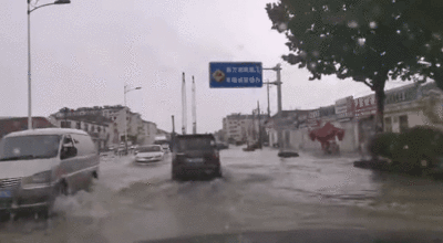 实拍：暴雨红色预警后的青岛