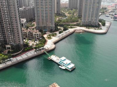 海上漂来浮码头，晓港名城居民意见大，政府有关部门：责令停工、恢复原样
