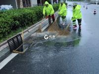 闻“汛”而动，风雨里他们在坚守