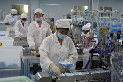 扶贫车间，书写防疫与脱贫的新篇章