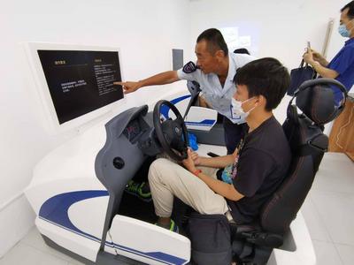 青岛首家智能驾驶体验馆开馆，考驾照前不妨先来“自测”一下！