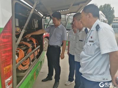 胶州巴士公司开展公交车绝缘检测实践操作培训