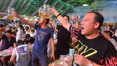 第30届青岛国际啤酒节闭幕，成为拉动岛城消费经济的强劲“引擎”
