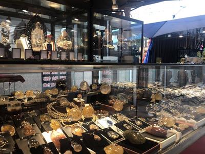 奇珍异石等你来淘，青岛十五大街古玩城奇石珠宝展开展