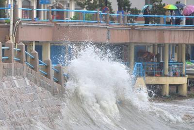 女娲何时来补天 这雨下的没完又没了