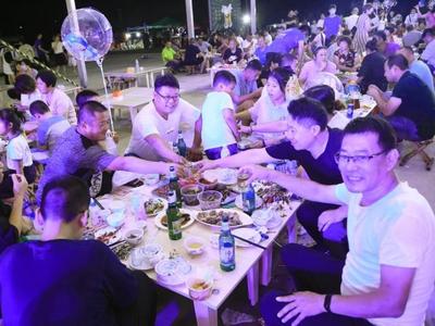 ​醉享王哥庄，啤酒节分会场开幕11天人气不减，带火了旅游业，“嗨”出了夜经济