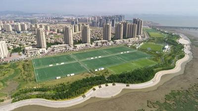 中国足协（青岛）青训中心总部落户城阳 岛城青少年足球精英激情角逐白沙湾