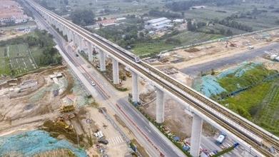 崂山湾国际生态健康城地下综合管廊建设项目：地下十米，管廊“穿城而过”