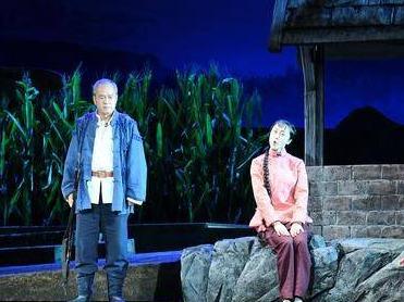 吕剧《民心安处是吾乡》讲述“莱西经验” ，打造《富春山居图》式舞台审美