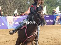 女版牛仔有点忙，身姿挺拔美又飒