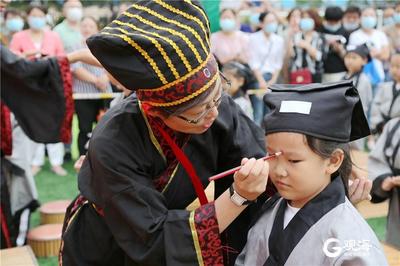 国庆假期《青岛早报》教育会客厅：孩子做事为何总是拖拖拉拉？嘉宾出场说