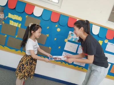 Be thankful to teachers! 银海国际学子：We are ready to new term!