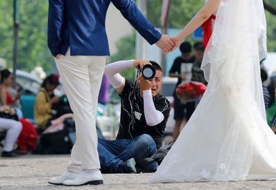 “天然影棚”天主教堂广场 婚纱照打卡圣地