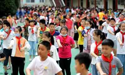 青岛这俩都叫“上海”的小学合体了